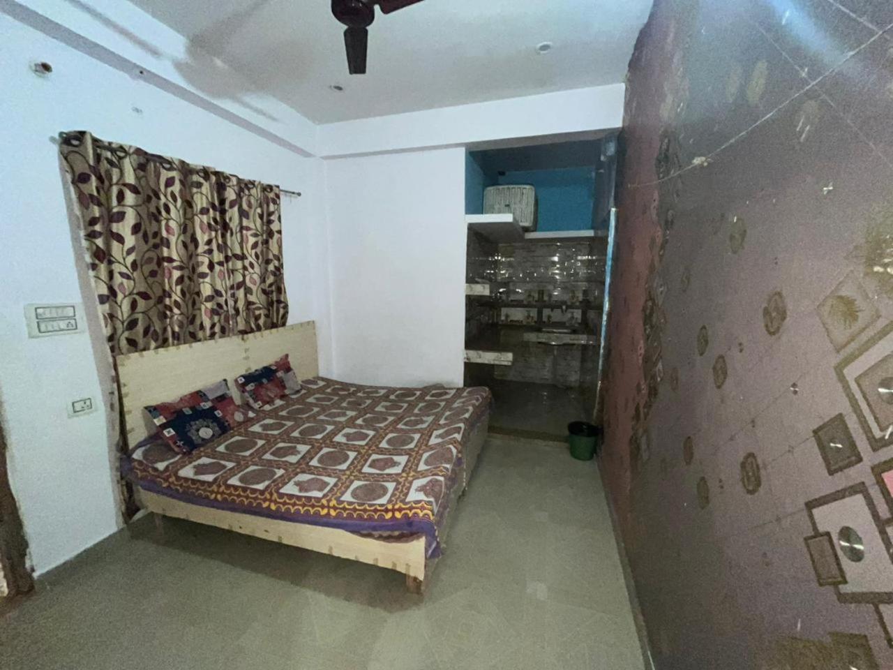 Balaji Homestay Mathura In Vrindavan Buitenkant foto